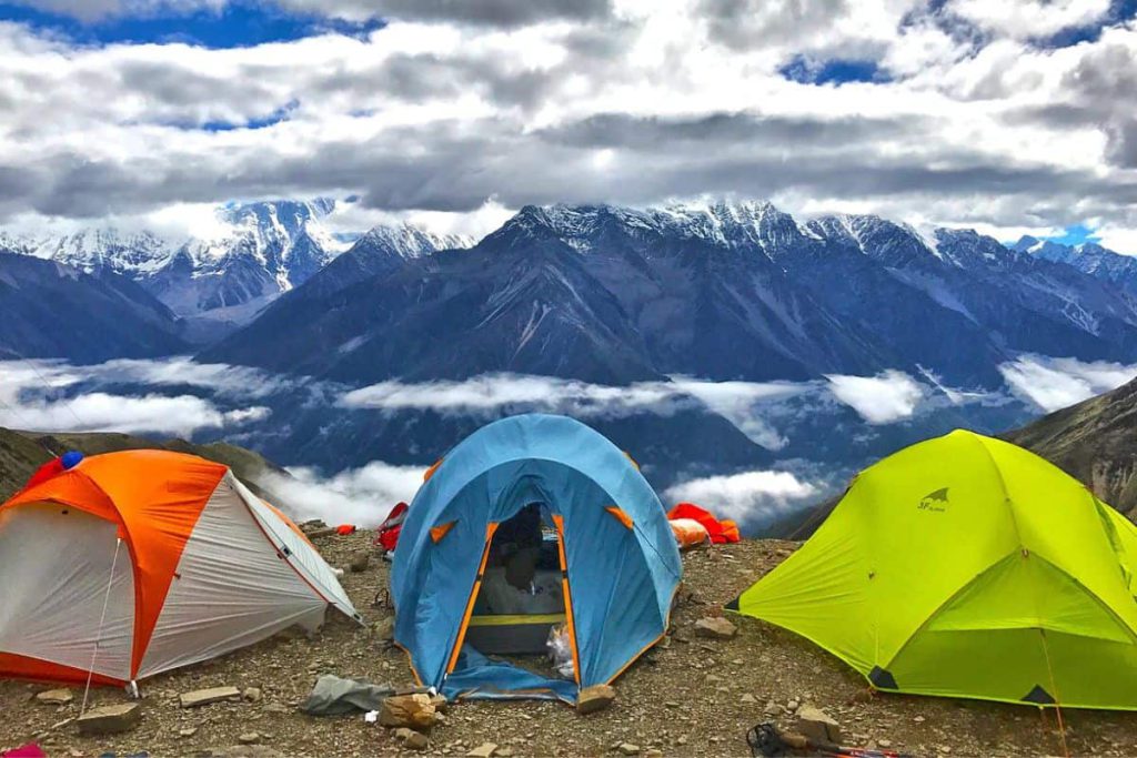 برپا کردن چادر کوهنوردی