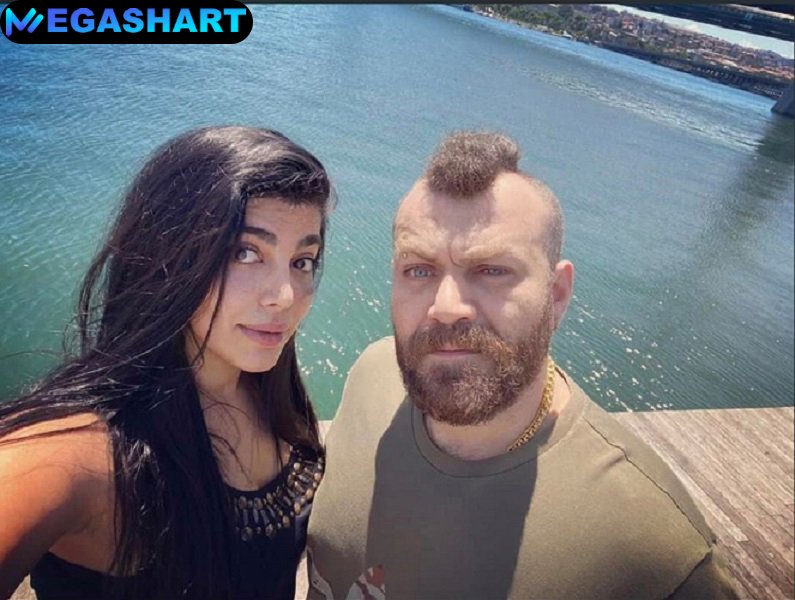 بهادر وحشی و همسرش منزل - مگاشرط بهادر وحشی و همسرش منزل