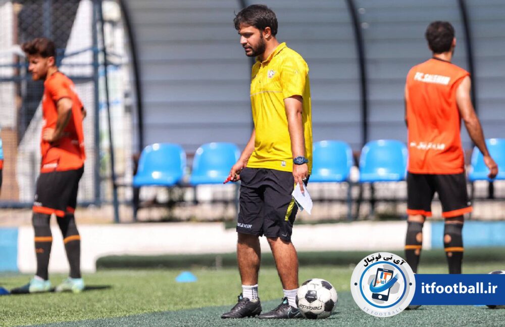 سروش افنانی
آی تی فوتبال